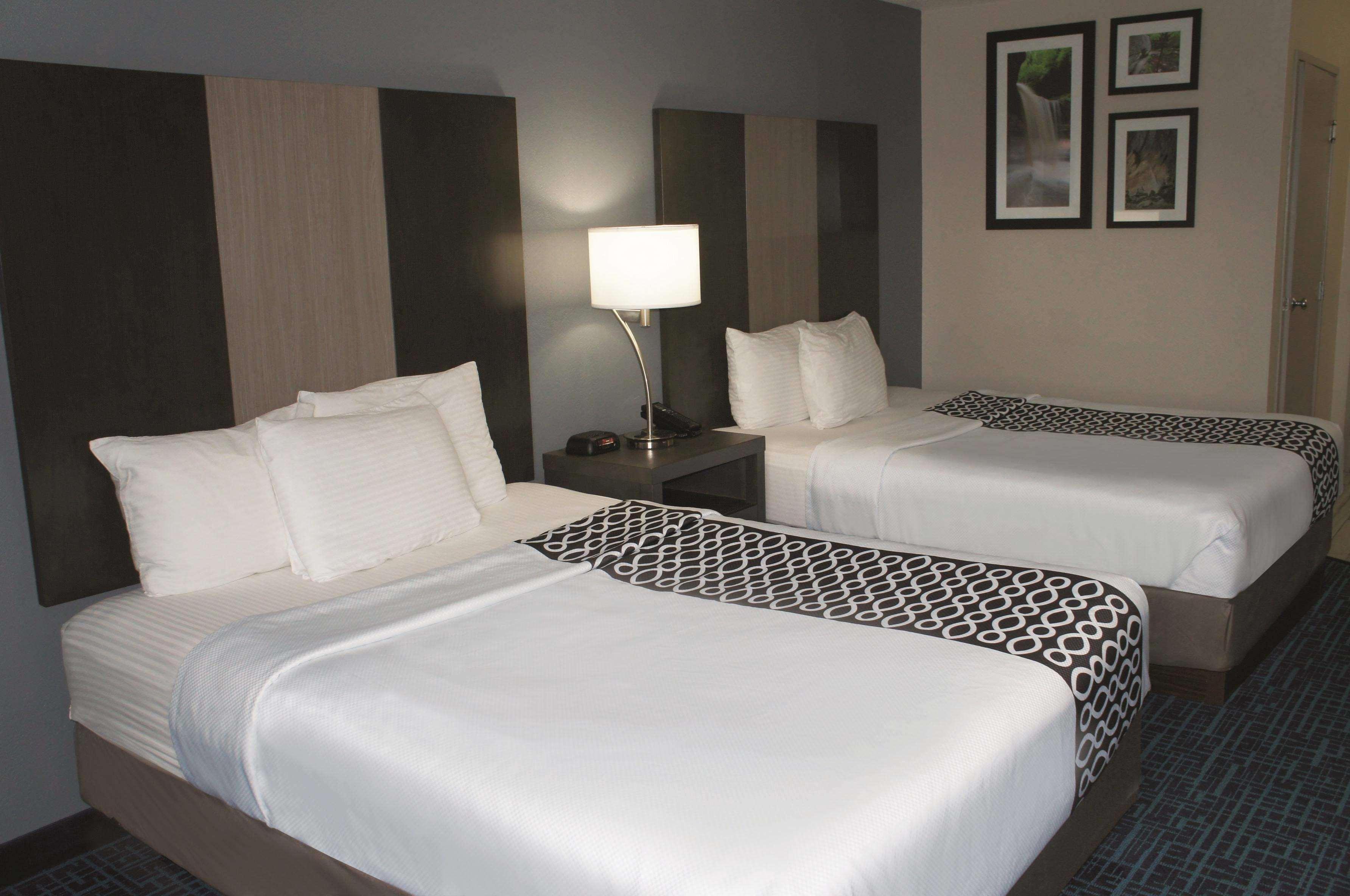 La Quinta Inn & Suites By Wyndham Peru Starved Rock St Park Εξωτερικό φωτογραφία
