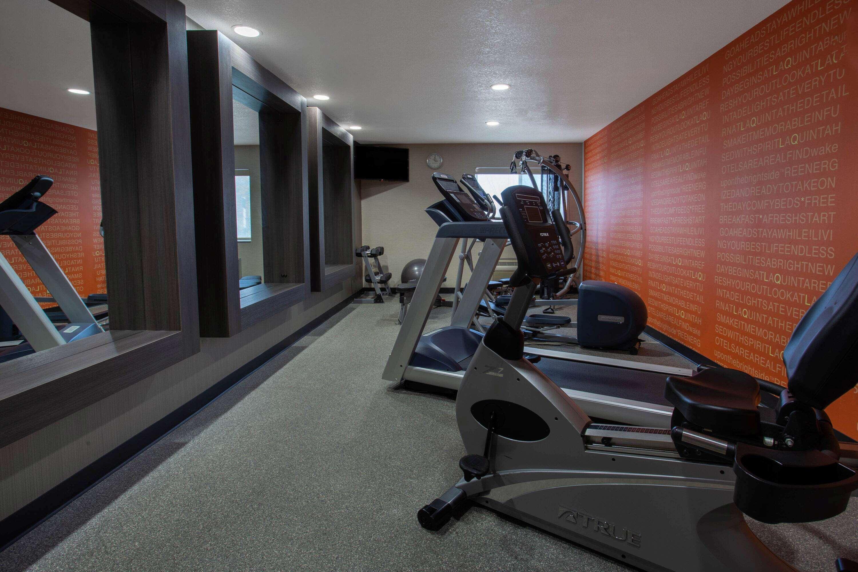La Quinta Inn & Suites By Wyndham Peru Starved Rock St Park Εξωτερικό φωτογραφία