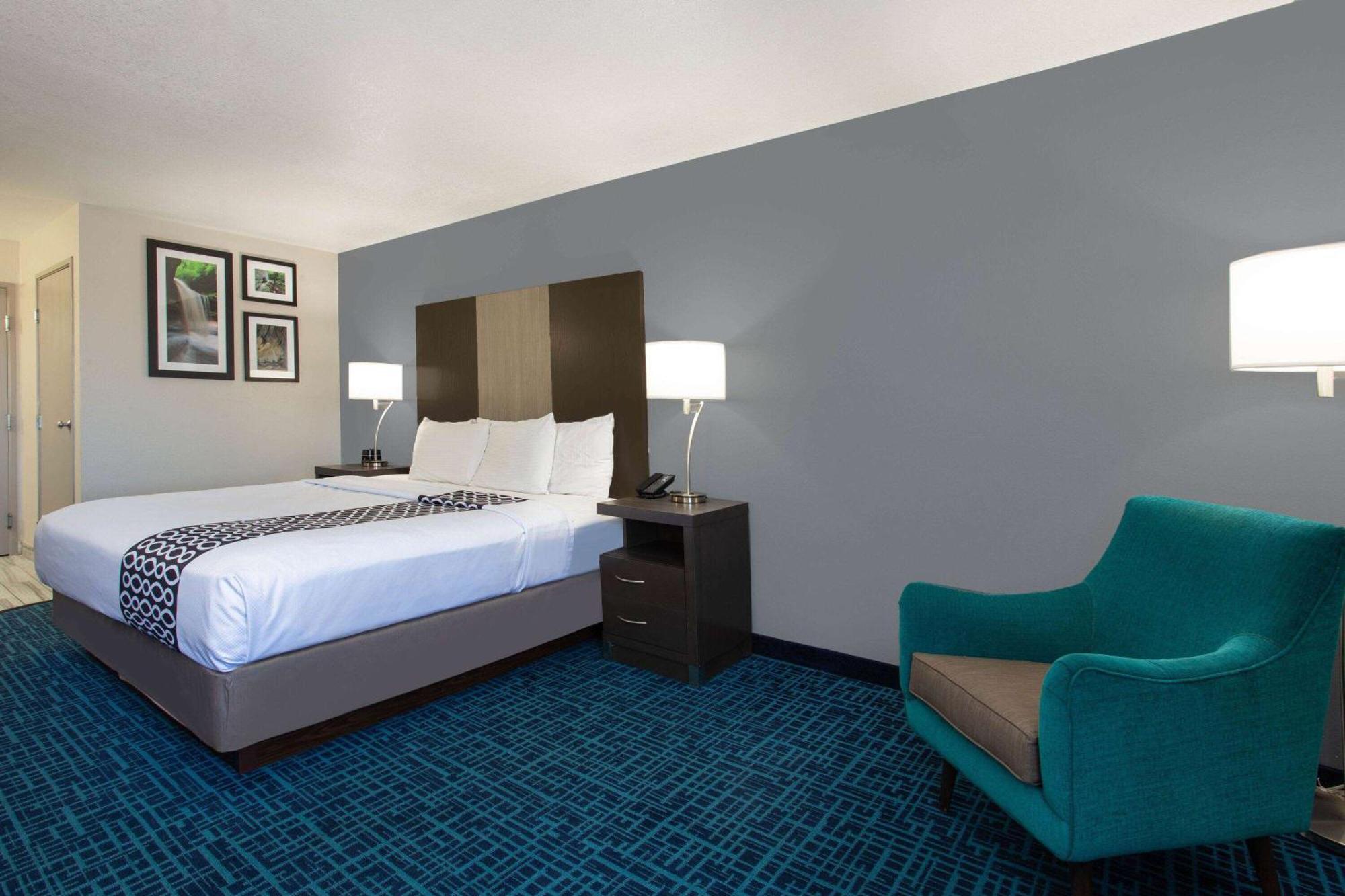 La Quinta Inn & Suites By Wyndham Peru Starved Rock St Park Εξωτερικό φωτογραφία