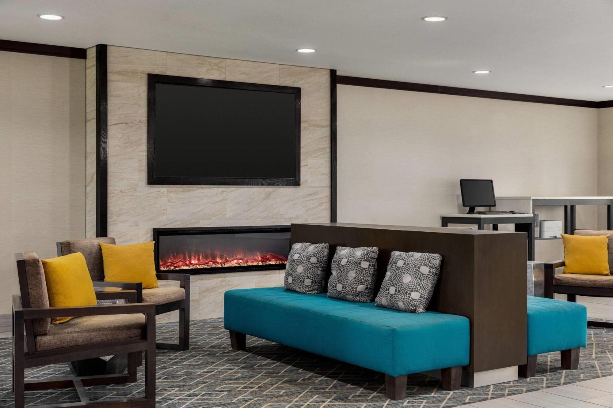 La Quinta Inn & Suites By Wyndham Peru Starved Rock St Park Εξωτερικό φωτογραφία